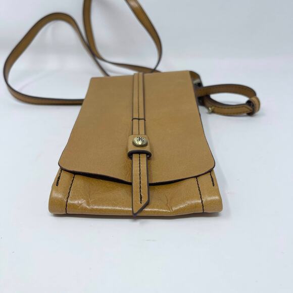 Hobo Token Crossbody Tan Glazed Leather Smartphone Card Holder Small Minimalist - Picture 5 of 11